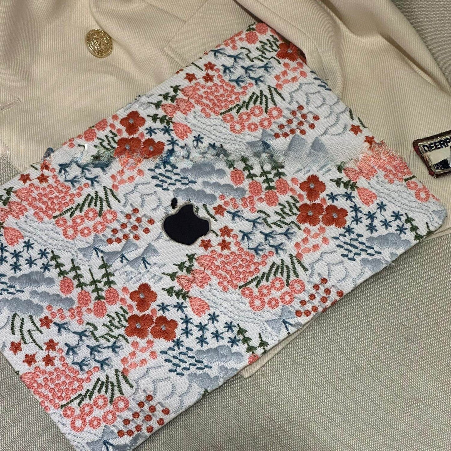 Embroidered Laptop Protective Case